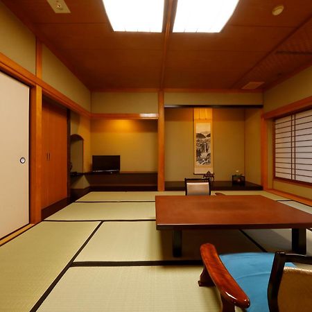 Отель Ibusuki Syusui-En Экстерьер фото