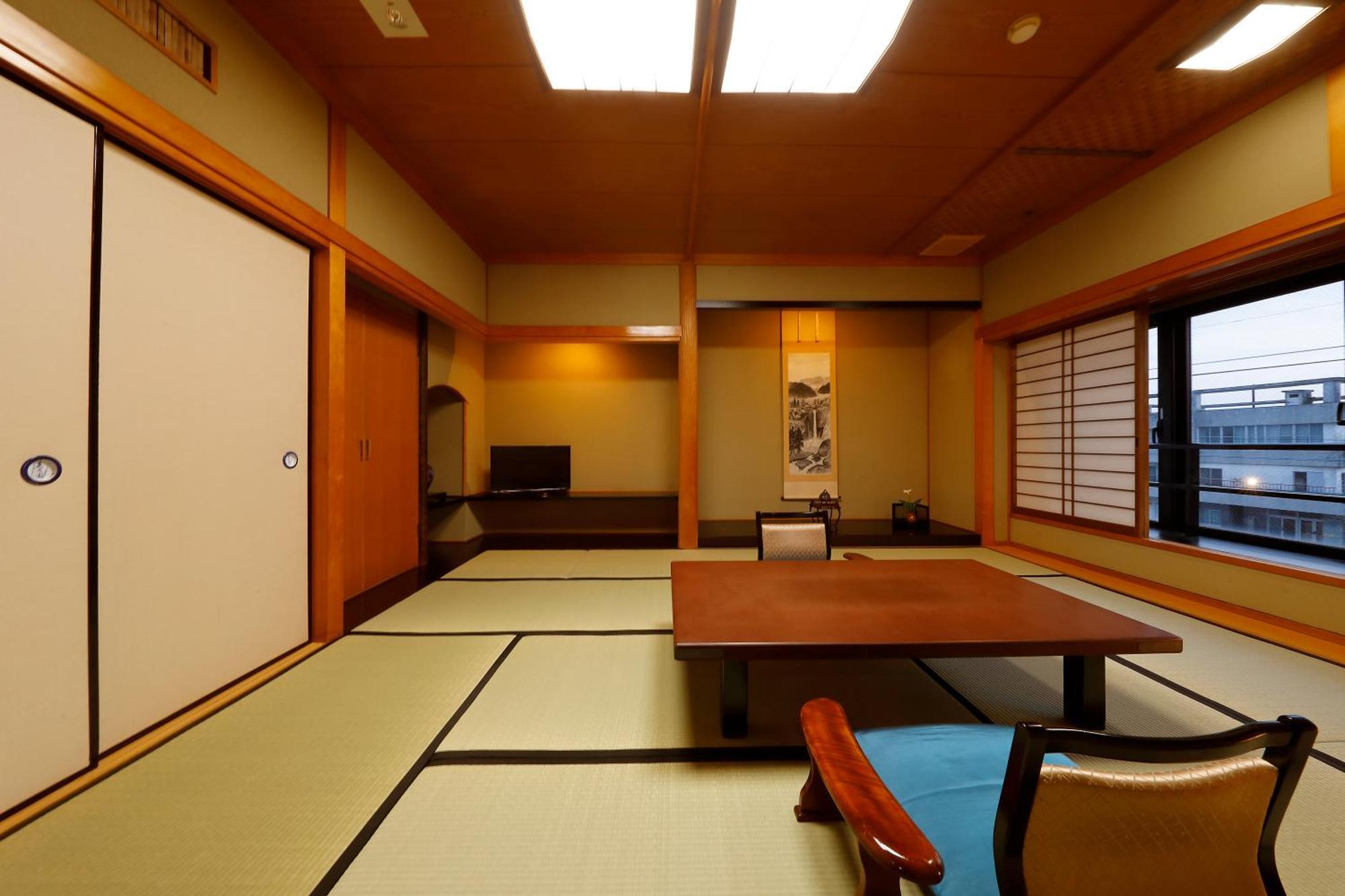 Отель Ibusuki Syusui-En Экстерьер фото