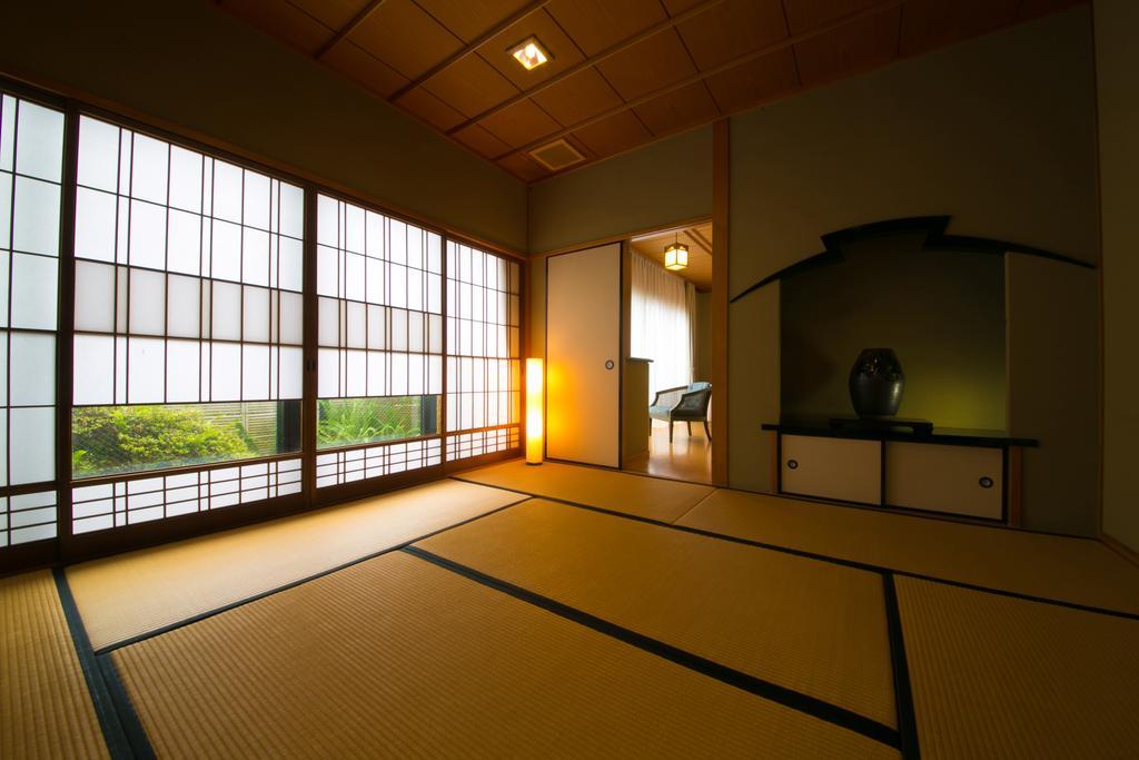 Отель Ibusuki Syusui-En Экстерьер фото